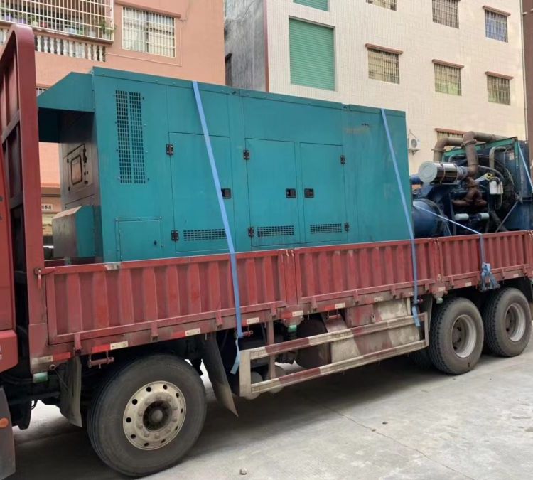 古塔如何在不同负载率下确保 400KW 柴油发电机组的正常运行？