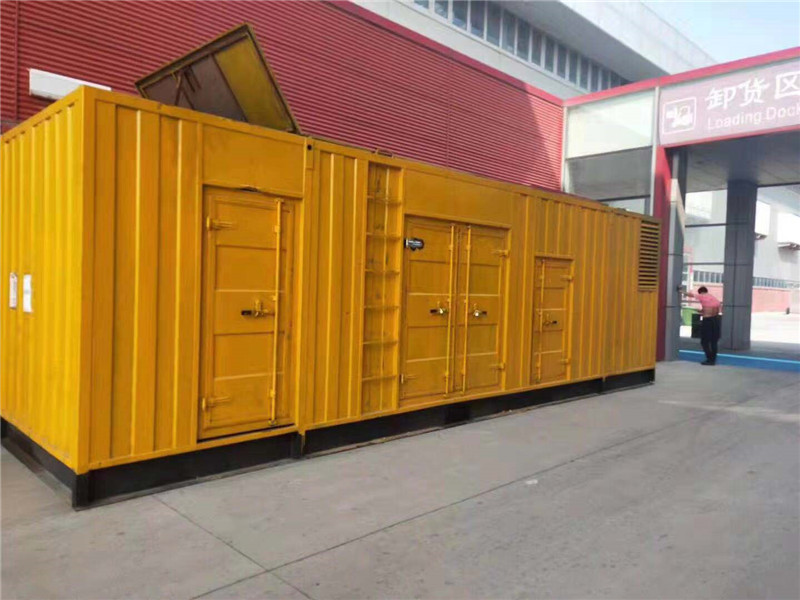 古塔国内外发电机组租赁合同在明确设备维护责任方面有哪些不同做法？