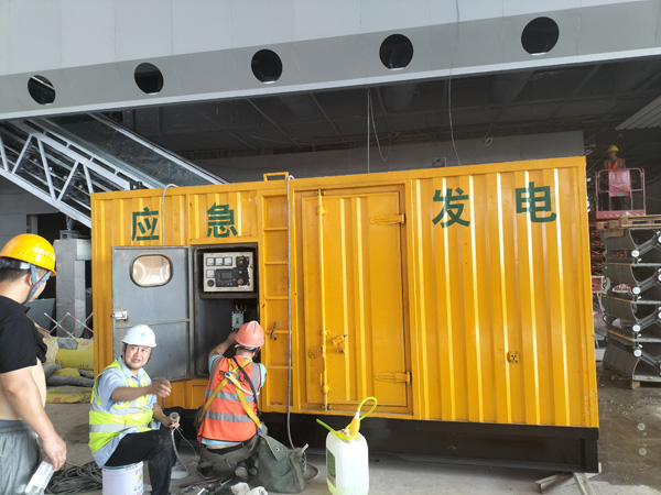 古塔怎样判断空气滤清器是否需要更换？